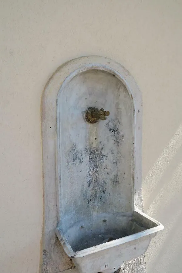 dépendance de bastide climatisée dans parc exceptionnel, au calme Marseille France